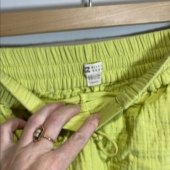 Lime Green 100% cotton Button-Up Shirt L and Shorts M Set - Picture 6 of 10